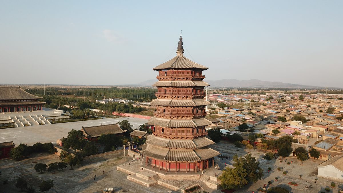 The thousand-year-old Yingxian Wooden Pagoda, the world's oldest wooden tower